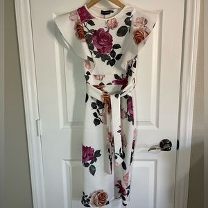 Brand New floral dress - Size 6 US